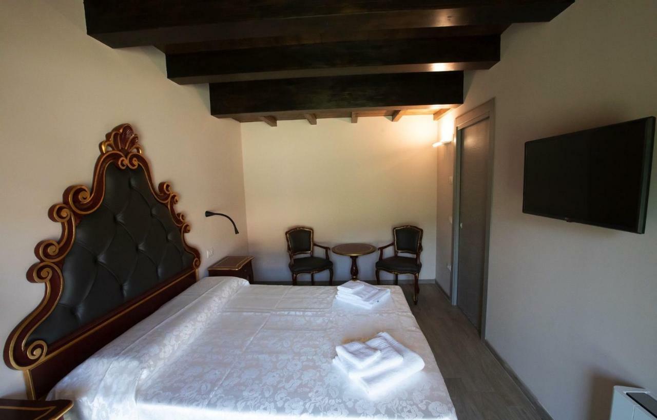 Borgo Rossi Villa La Strada Esterno foto